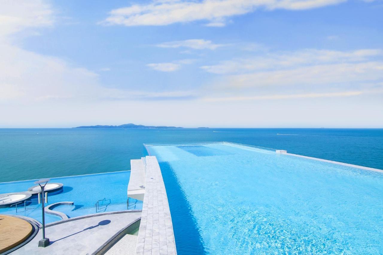 Royal Wing Suites & Spa Pattaya Exterior photo