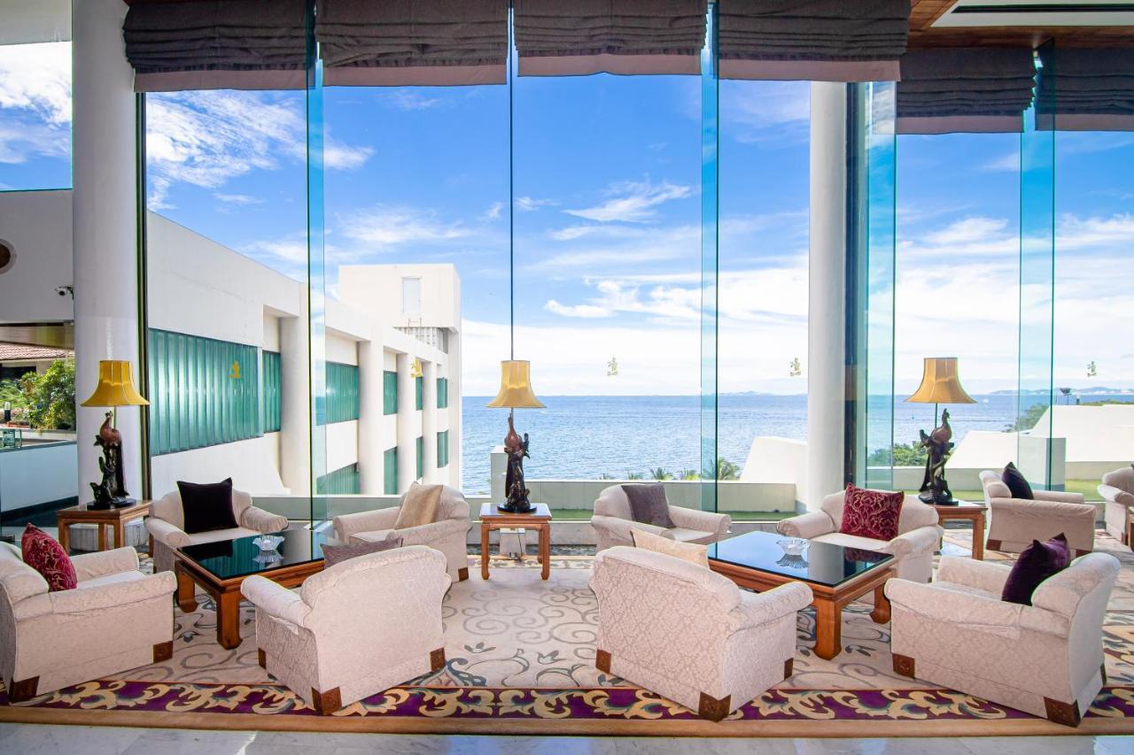 Royal Wing Suites & Spa Pattaya Exterior photo