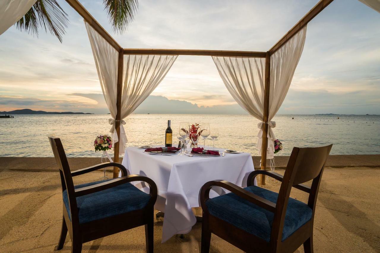 Royal Wing Suites & Spa Pattaya Exterior photo